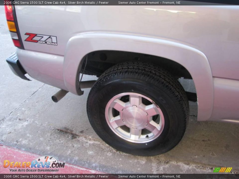 2006 GMC Sierra 1500 SLT Crew Cab 4x4 Silver Birch Metallic / Pewter Photo #12