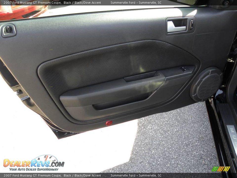 2007 Ford Mustang GT Premium Coupe Black / Black/Dove Accent Photo #6