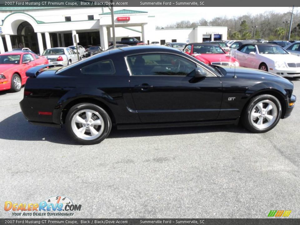 2007 Ford Mustang GT Premium Coupe Black / Black/Dove Accent Photo #9
