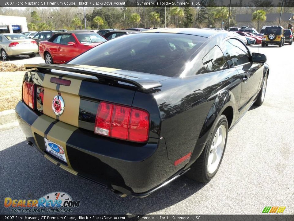 2007 Ford Mustang GT Premium Coupe Black / Black/Dove Accent Photo #10