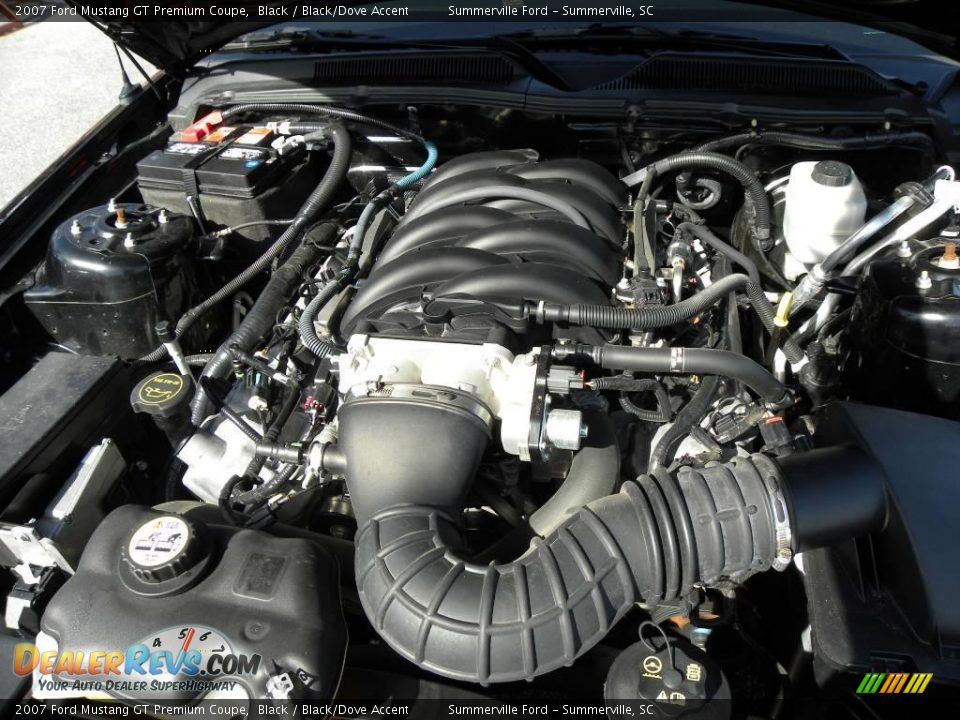 2007 Ford Mustang GT Premium Coupe Black / Black/Dove Accent Photo #16
