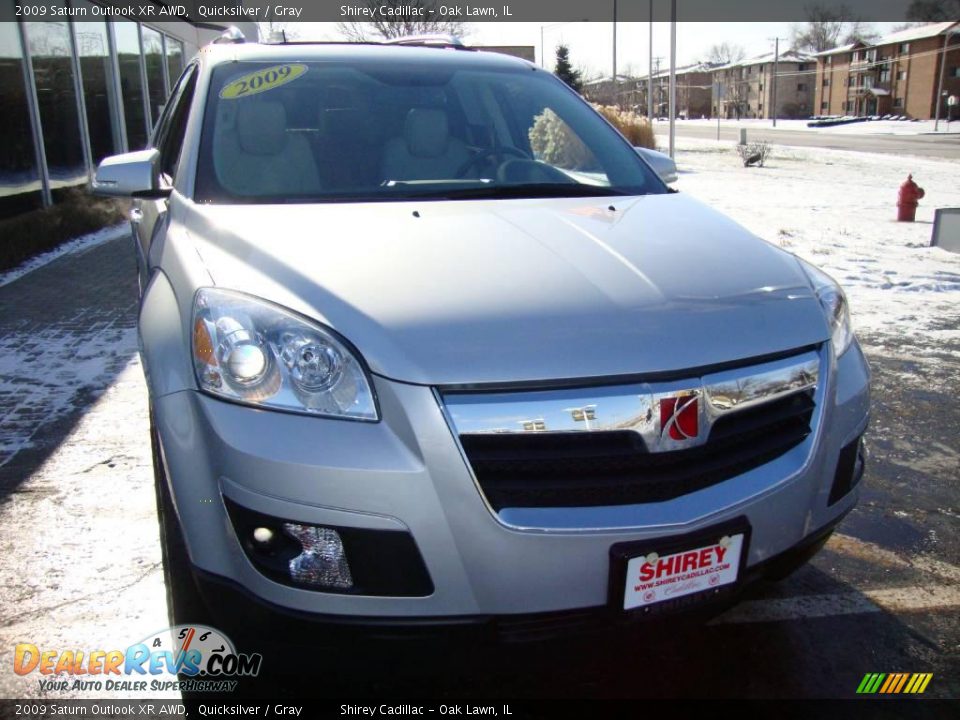 2009 Saturn Outlook XR AWD Quicksilver / Gray Photo #2