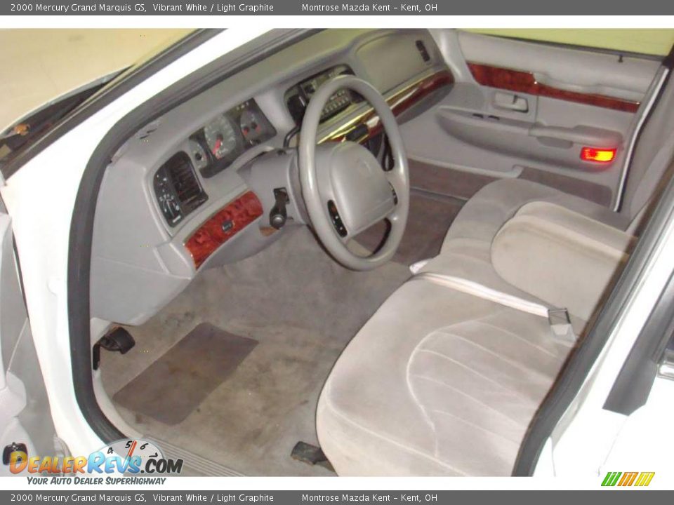 2000 Mercury Grand Marquis GS Vibrant White / Light Graphite Photo #12