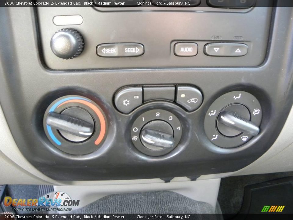 2006 Chevrolet Colorado LS Extended Cab Black / Medium Pewter Photo #19