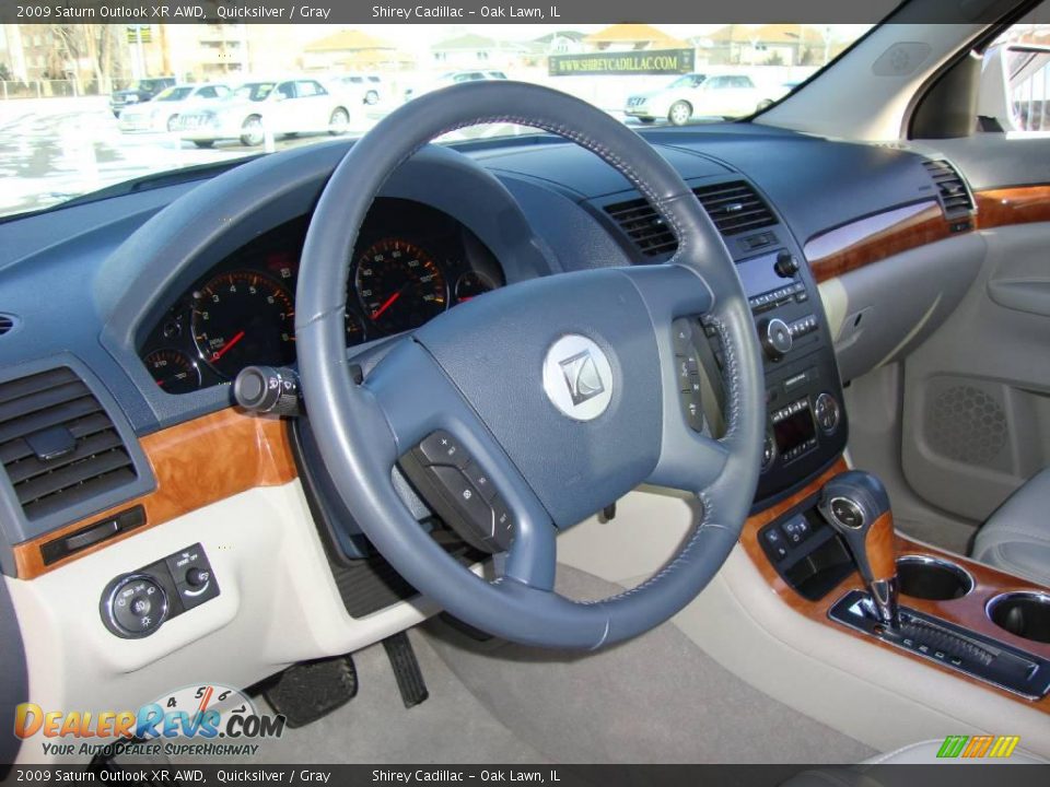 2009 Saturn Outlook XR AWD Quicksilver / Gray Photo #9