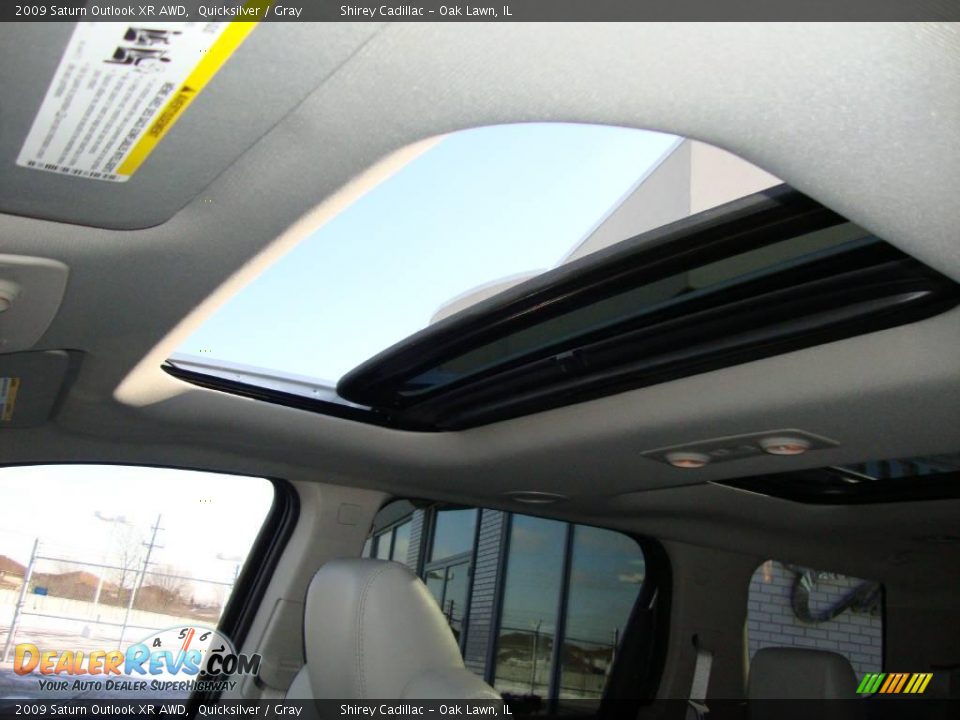 2009 Saturn Outlook XR AWD Quicksilver / Gray Photo #11