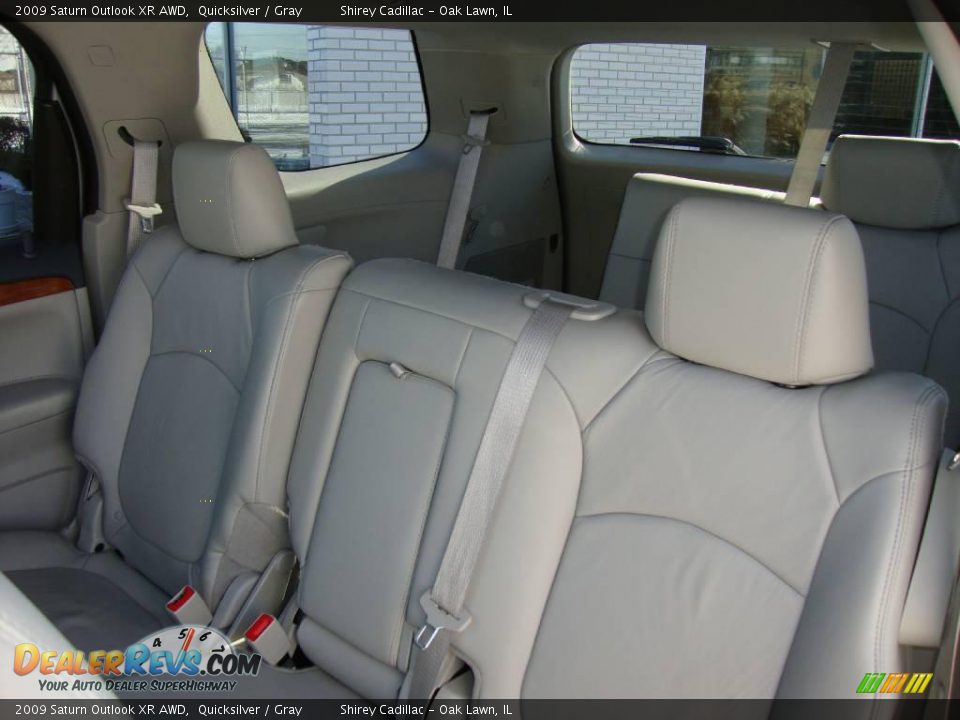 2009 Saturn Outlook XR AWD Quicksilver / Gray Photo #13