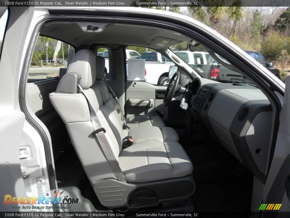 2008 Ford F150 XL Regular Cab Silver Metallic / Medium Flint Grey Photo #7