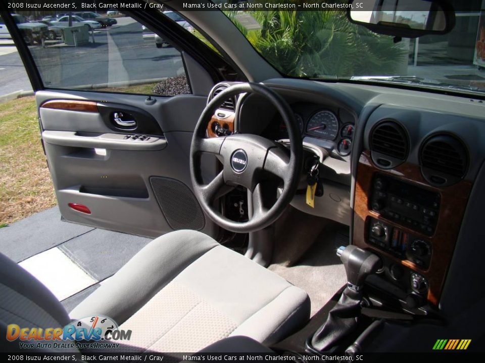 2008 Isuzu Ascender S Black Garnet Metallic / Gray Photo #18