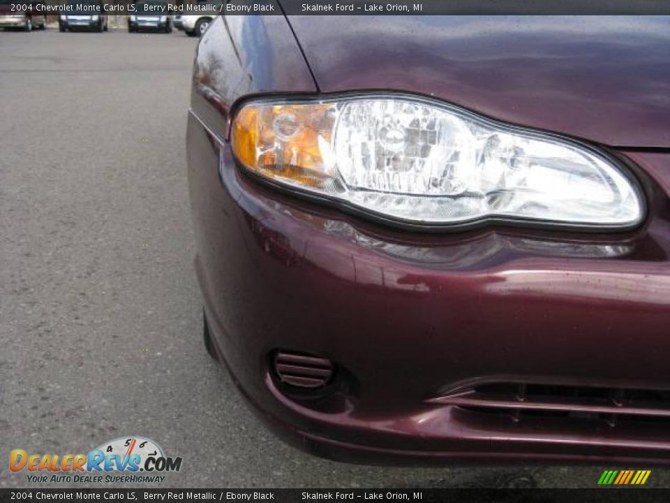 2004 Chevrolet Monte Carlo LS Berry Red Metallic / Ebony Black Photo #9