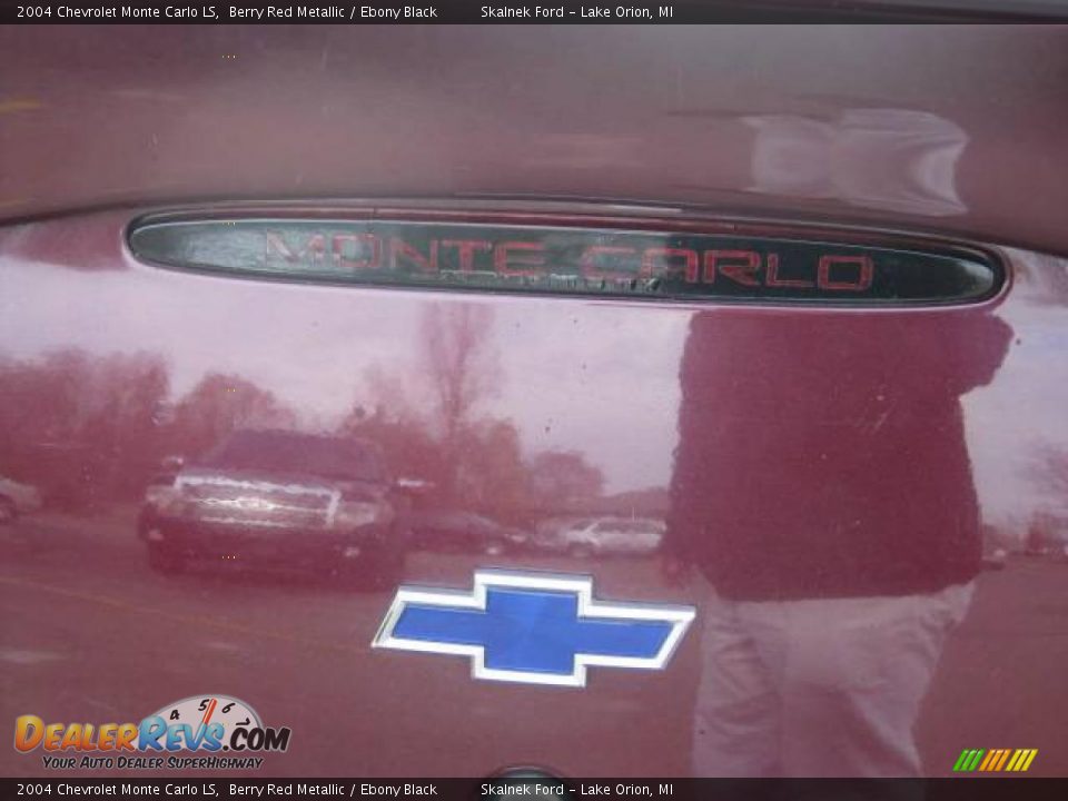 2004 Chevrolet Monte Carlo LS Berry Red Metallic / Ebony Black Photo #14