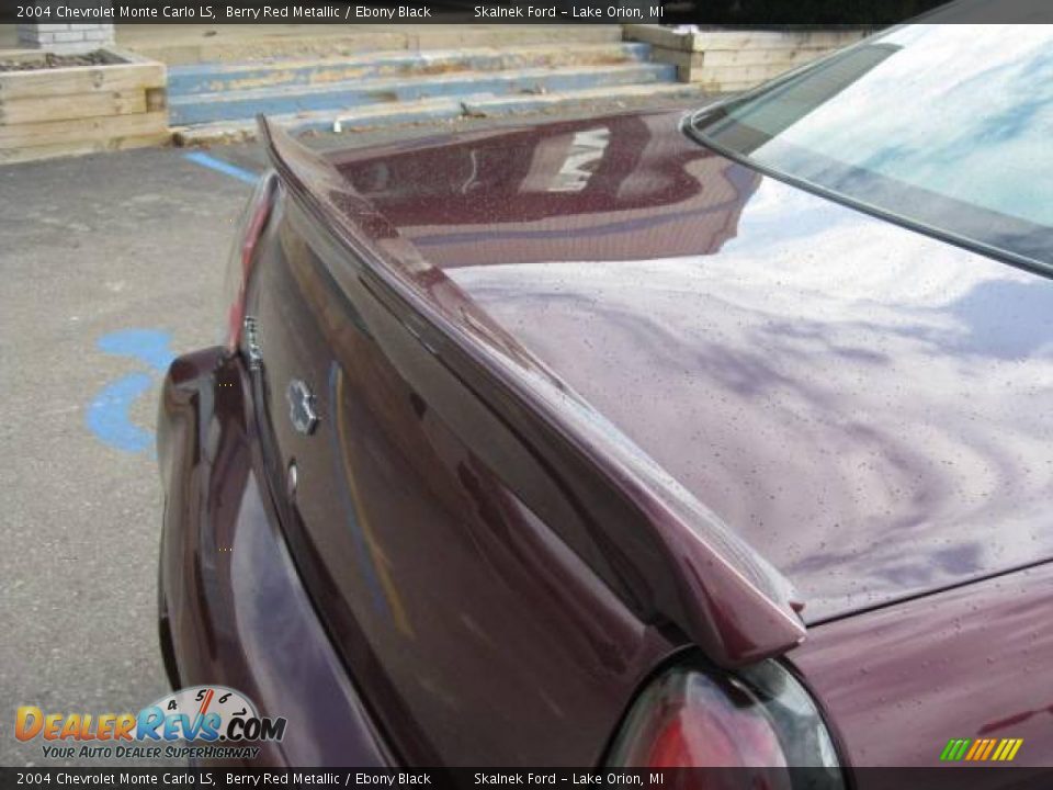 2004 Chevrolet Monte Carlo LS Berry Red Metallic / Ebony Black Photo #15