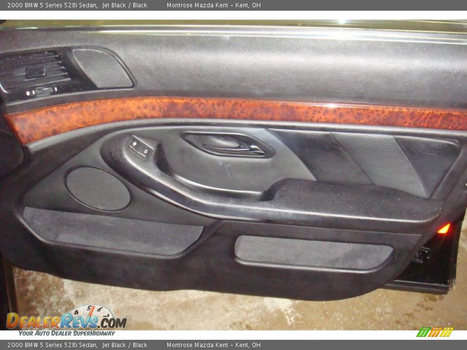 2000 BMW 5 Series 528i Sedan Jet Black / Black Photo #17
