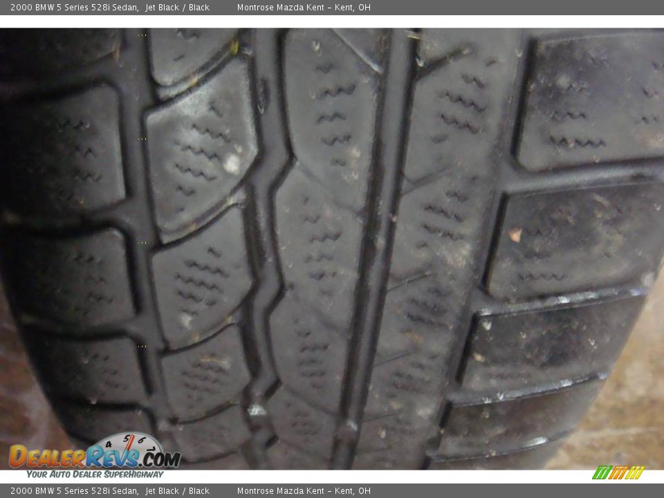 2000 BMW 5 Series 528i Sedan Jet Black / Black Photo #26