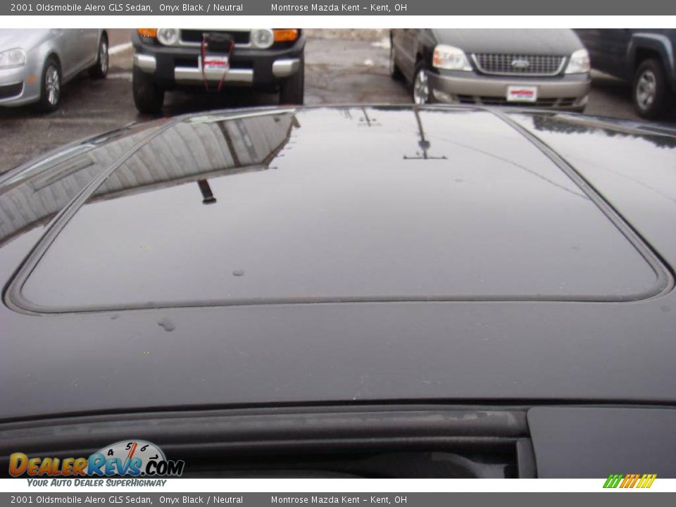 2001 Oldsmobile Alero GLS Sedan Onyx Black / Neutral Photo #9