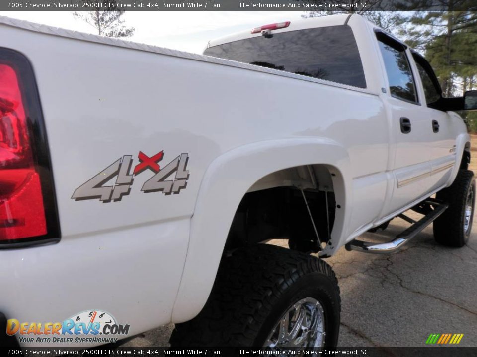 2005 Chevrolet Silverado 2500HD LS Crew Cab 4x4 Summit White / Tan Photo #22