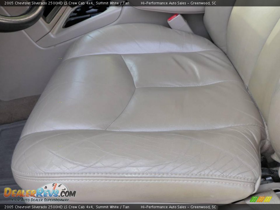 2005 Chevrolet Silverado 2500HD LS Crew Cab 4x4 Summit White / Tan Photo #35