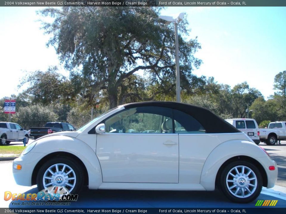 2004 Volkswagen New Beetle GLS Convertible Harvest Moon Beige / Cream Beige Photo #2