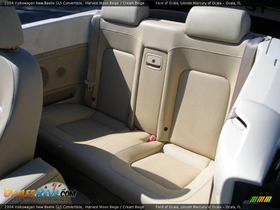 2004 Volkswagen New Beetle GLS Convertible Harvest Moon Beige / Cream Beige Photo #16