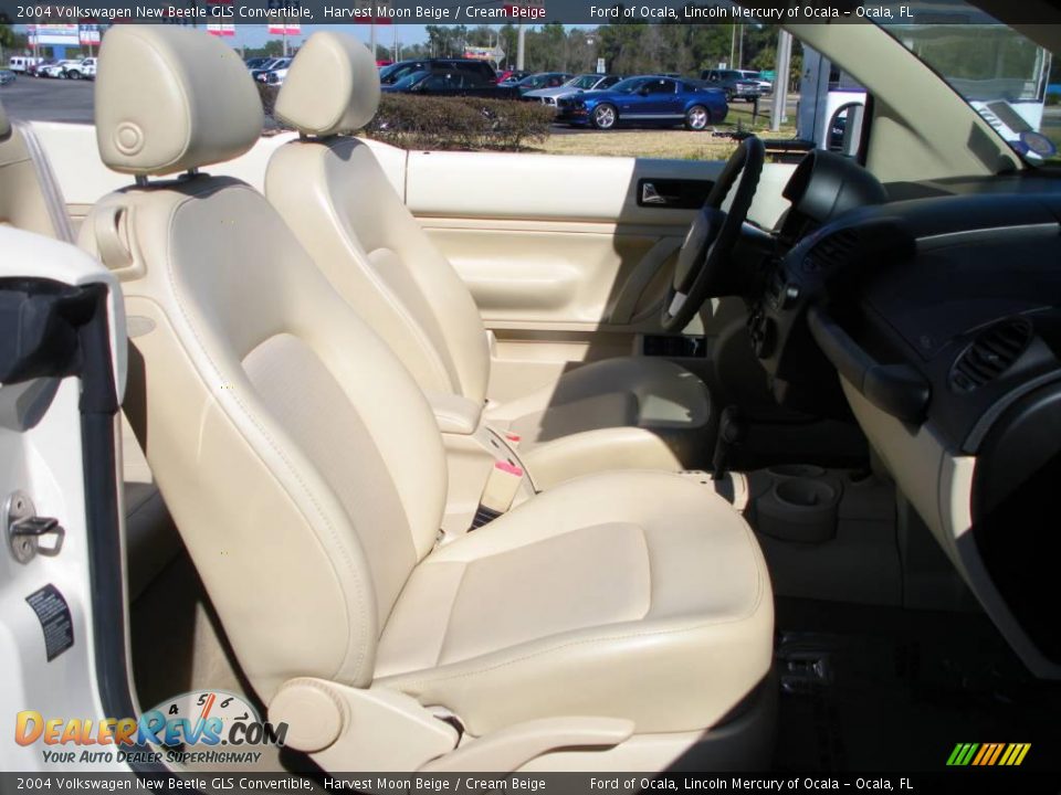 2004 Volkswagen New Beetle GLS Convertible Harvest Moon Beige / Cream Beige Photo #17