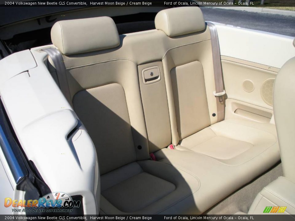 2004 Volkswagen New Beetle GLS Convertible Harvest Moon Beige / Cream Beige Photo #19