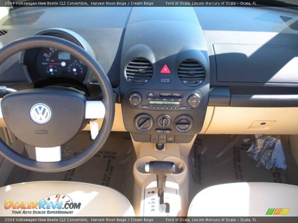 2004 Volkswagen New Beetle GLS Convertible Harvest Moon Beige / Cream Beige Photo #20