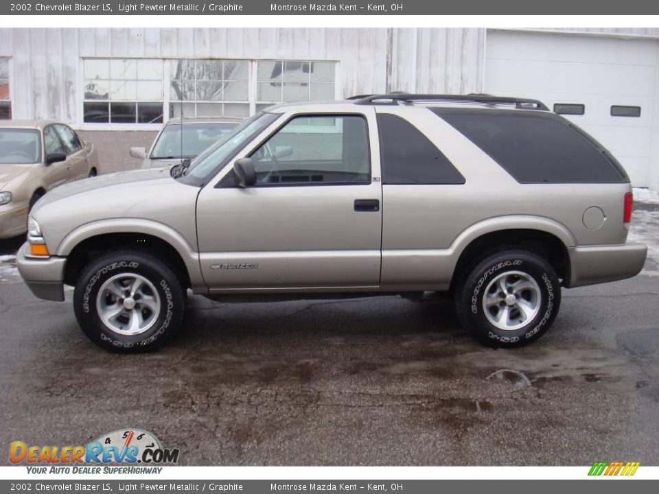 2002 Chevrolet Blazer LS Light Pewter Metallic / Graphite Photo #3