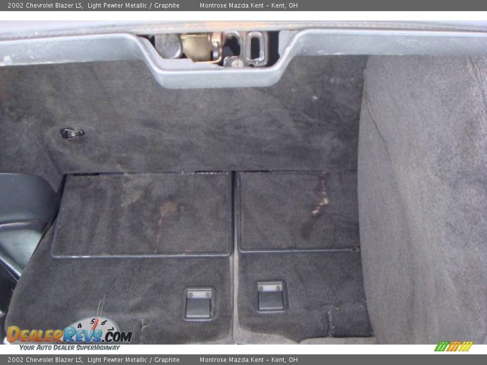 2002 Chevrolet Blazer LS Light Pewter Metallic / Graphite Photo #16