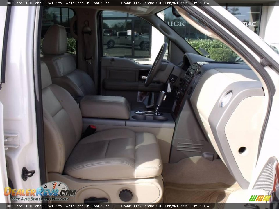 2007 Ford F150 Lariat SuperCrew White Sand Tri-Coat / Tan Photo #16