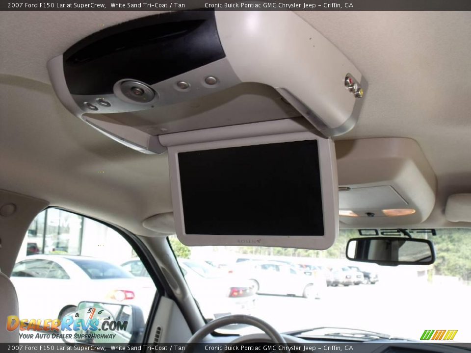 2007 Ford F150 Lariat SuperCrew White Sand Tri-Coat / Tan Photo #17