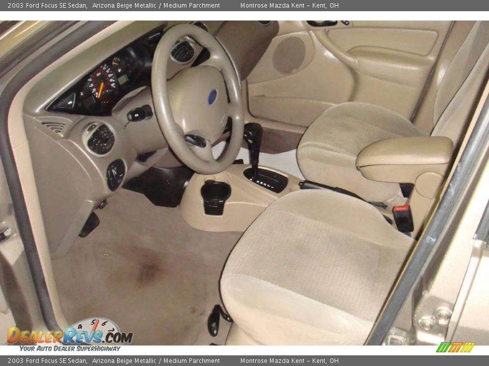 2003 Ford Focus SE Sedan Arizona Beige Metallic / Medium Parchment Photo #5