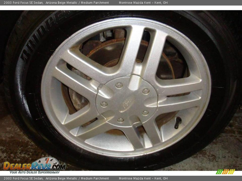 2003 Ford Focus SE Sedan Arizona Beige Metallic / Medium Parchment Photo #8