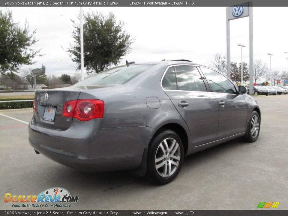 2006 Volkswagen Jetta 2.5 Sedan Platinum Grey Metallic / Grey Photo #5