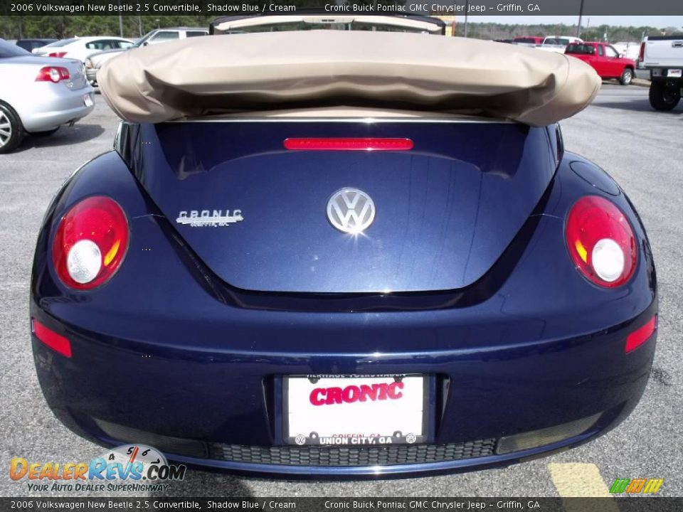 2006 Volkswagen New Beetle 2.5 Convertible Shadow Blue / Cream Photo #7