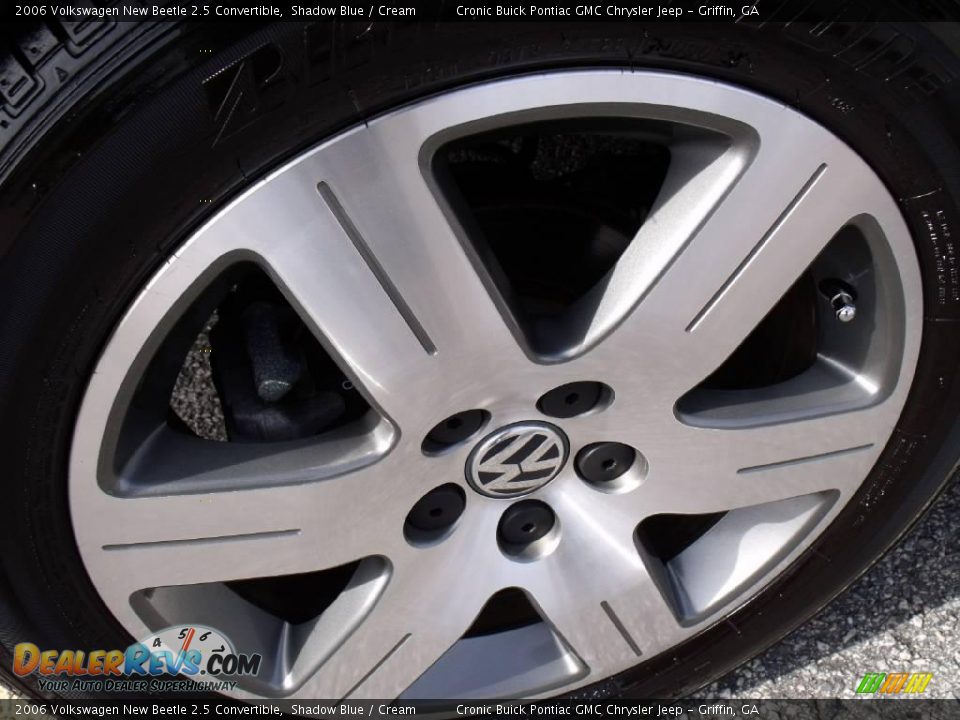 2006 Volkswagen New Beetle 2.5 Convertible Shadow Blue / Cream Photo #9