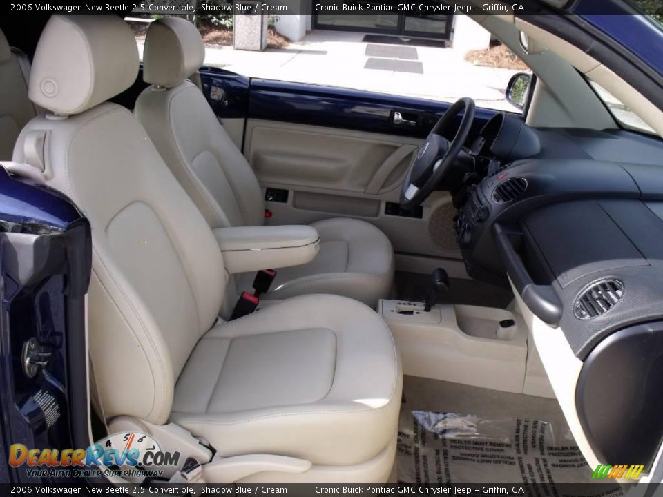 2006 Volkswagen New Beetle 2.5 Convertible Shadow Blue / Cream Photo #14