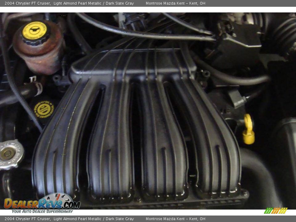 2004 Chrysler PT Cruiser Light Almond Pearl Metallic / Dark Slate Gray Photo #23
