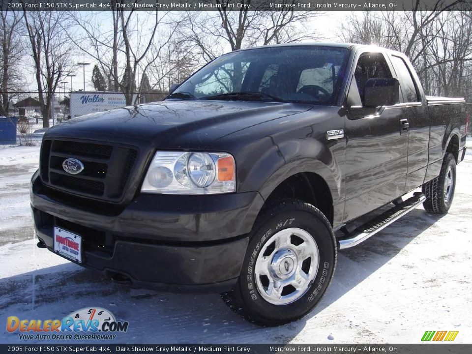 2005 Ford F150 STX SuperCab 4x4 Dark Shadow Grey Metallic / Medium Flint Grey Photo #1