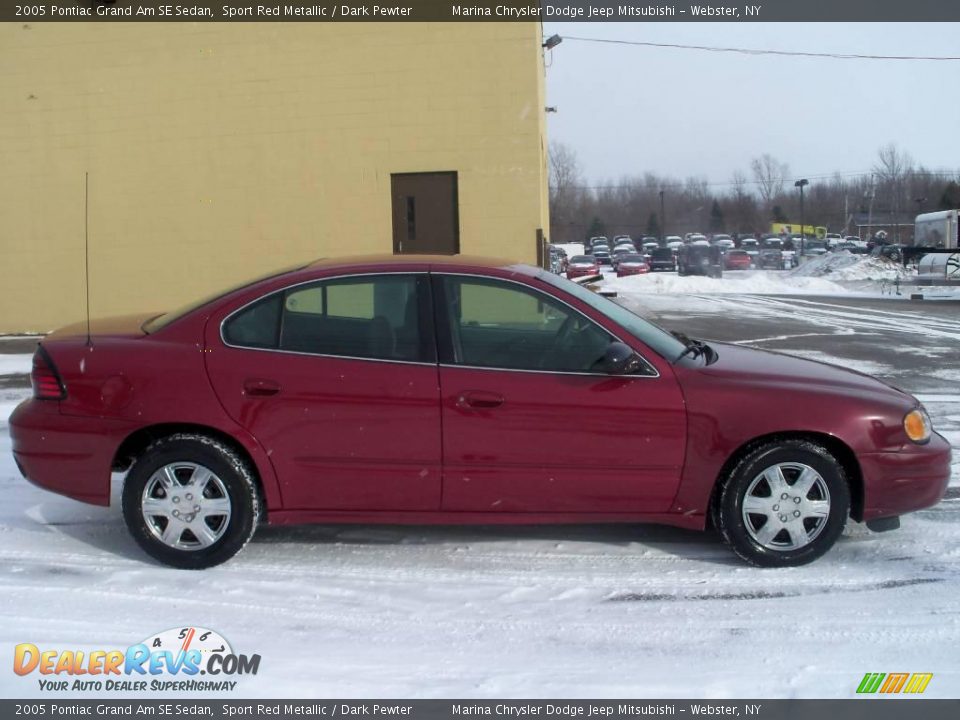 2005 Pontiac Grand Am SE Sedan Sport Red Metallic / Dark Pewter Photo #10