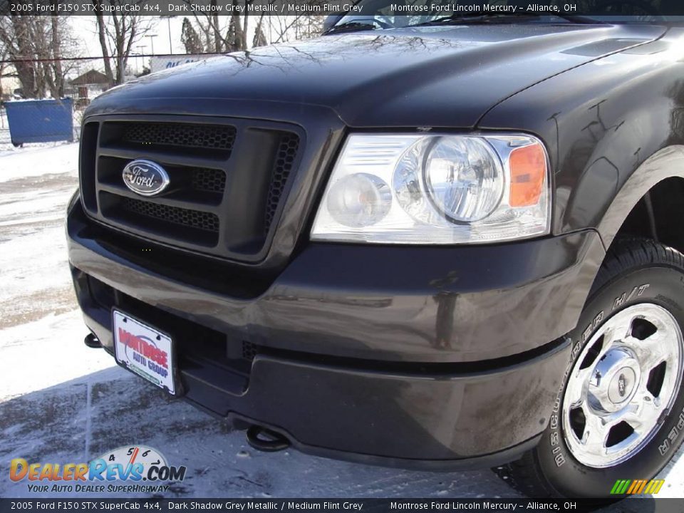 2005 Ford F150 STX SuperCab 4x4 Dark Shadow Grey Metallic / Medium Flint Grey Photo #9