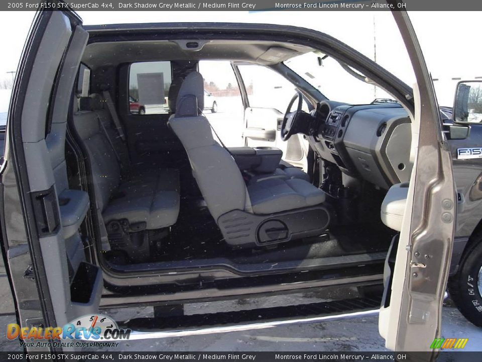 2005 Ford F150 STX SuperCab 4x4 Dark Shadow Grey Metallic / Medium Flint Grey Photo #19