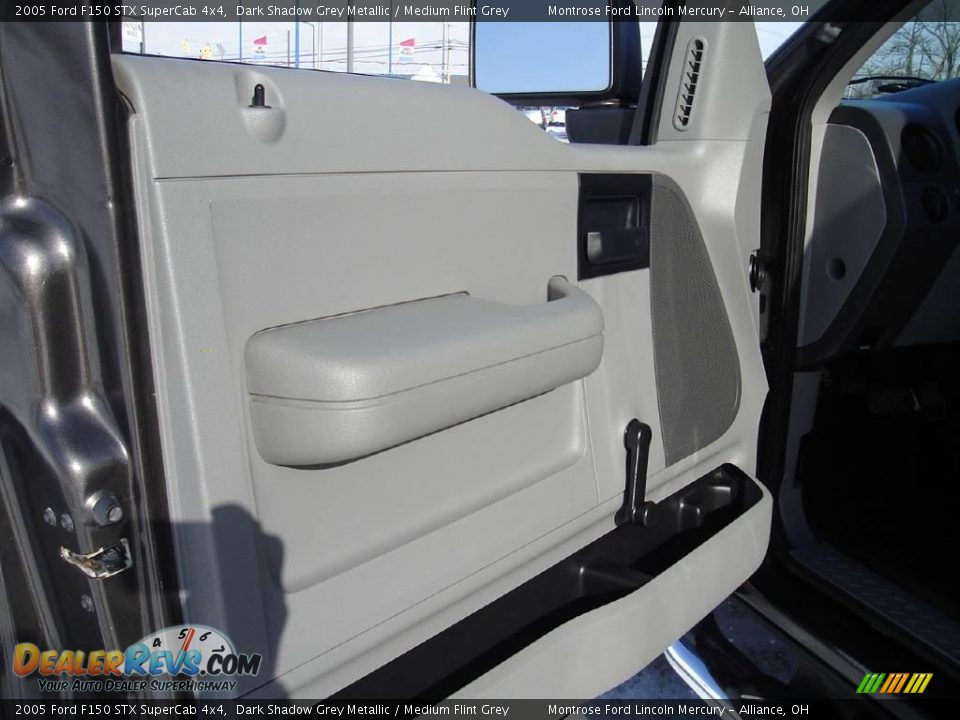 2005 Ford F150 STX SuperCab 4x4 Dark Shadow Grey Metallic / Medium Flint Grey Photo #25