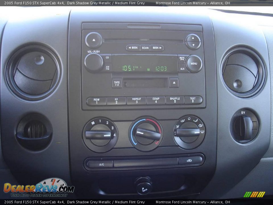 2005 Ford F150 STX SuperCab 4x4 Dark Shadow Grey Metallic / Medium Flint Grey Photo #30