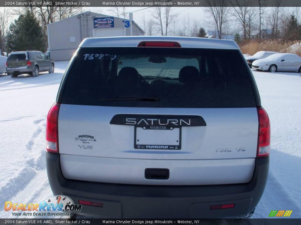 2004 Saturn VUE V6 AWD Silver Nickel / Gray Photo #8