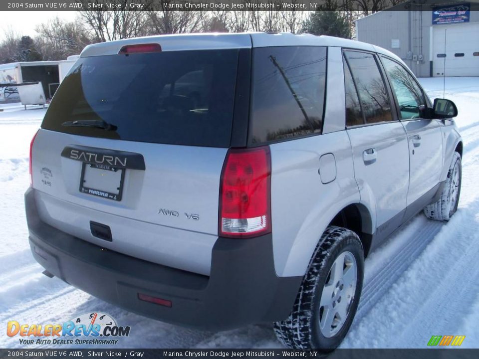 2004 Saturn VUE V6 AWD Silver Nickel / Gray Photo #9