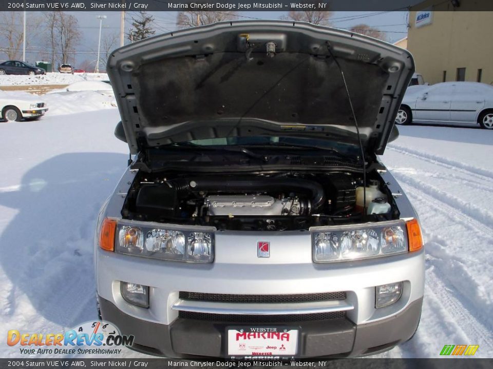 2004 Saturn VUE V6 AWD Silver Nickel / Gray Photo #13