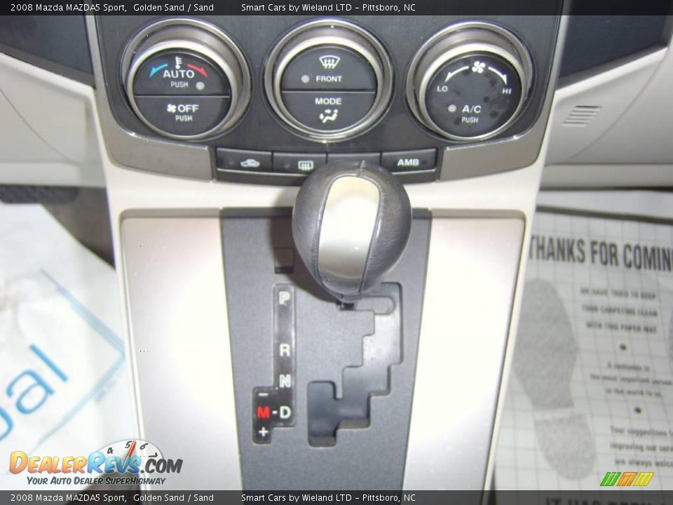 2008 Mazda MAZDA5 Sport Golden Sand / Sand Photo #18