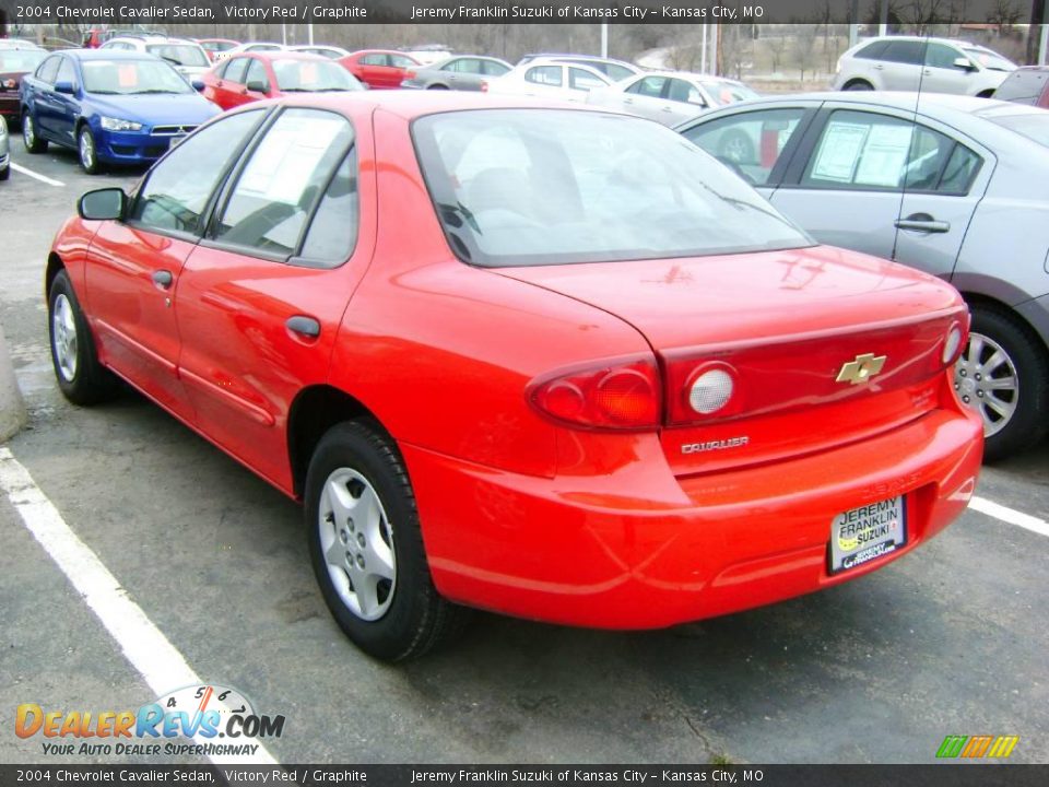 2004 Chevrolet Cavalier Sedan Victory Red / Graphite Photo #4