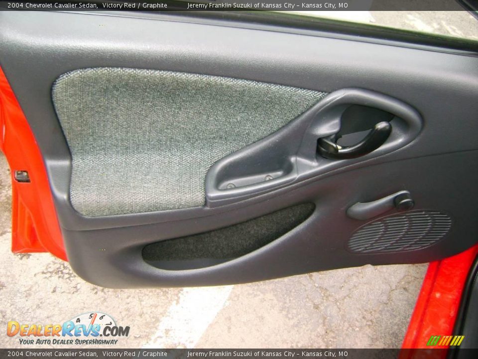 2004 Chevrolet Cavalier Sedan Victory Red / Graphite Photo #12