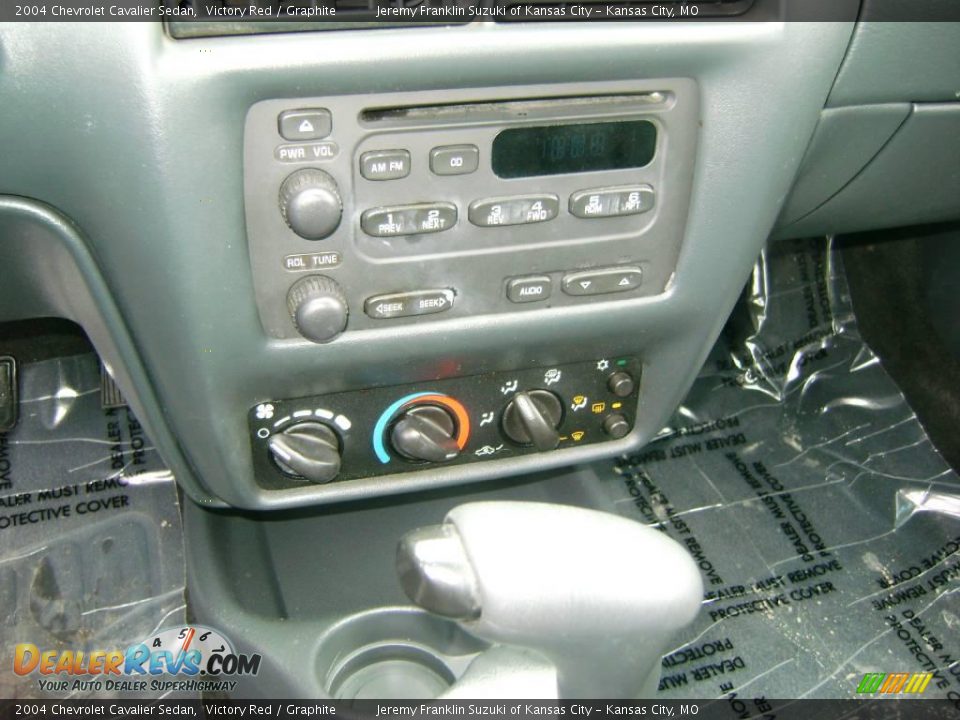 2004 Chevrolet Cavalier Sedan Victory Red / Graphite Photo #13
